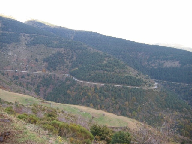 ColladaDeToses_Vues_04.jpg - Pas une seule ligne droite ...
