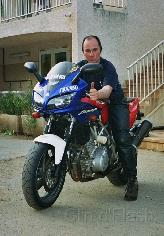 Fazer_Cool2.jpg - Très cool le Fazer oui !